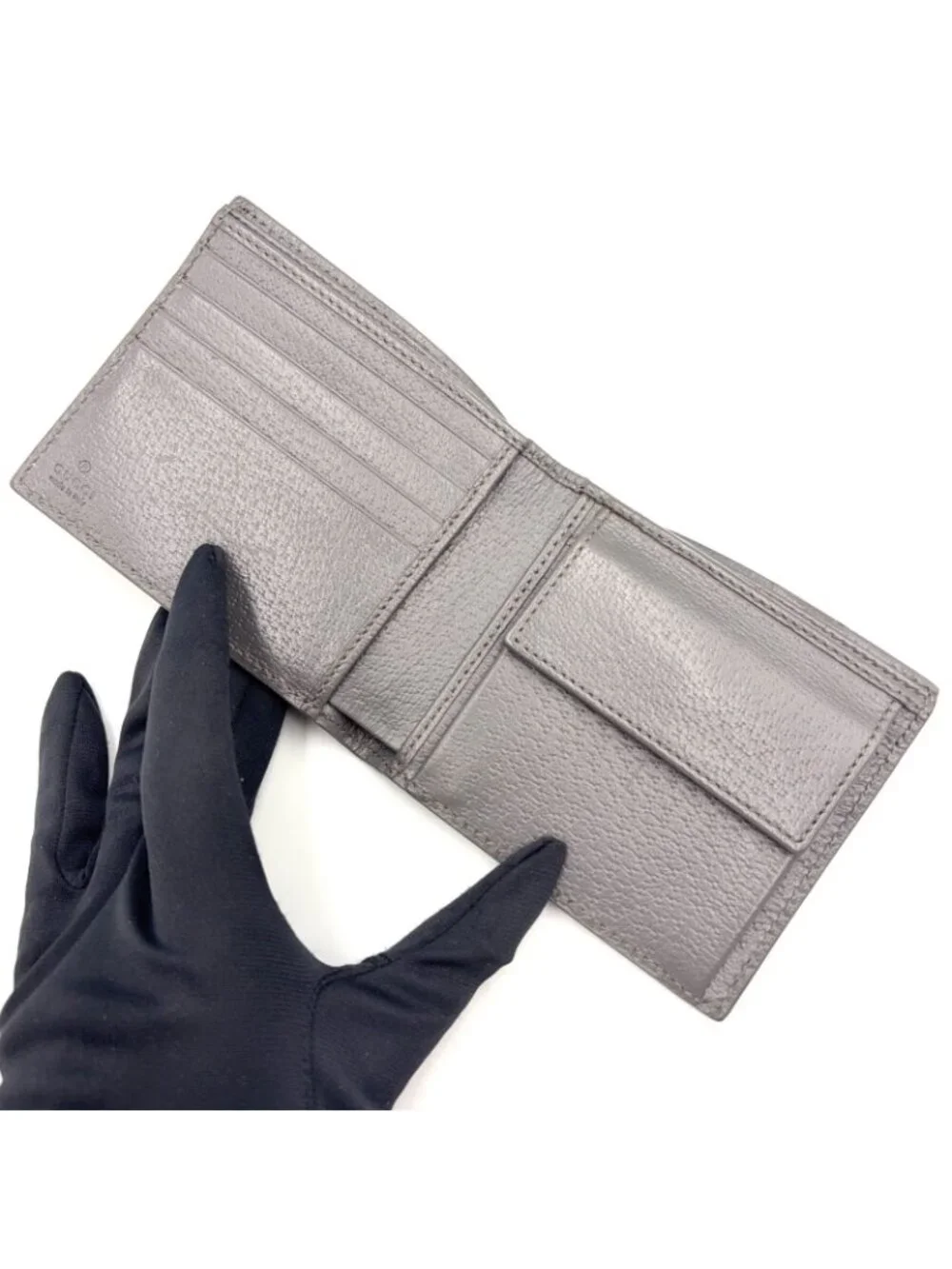 Gucci New Web GG Supreme Gray Bifold Wallet